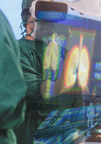 Surgeons working on patients lungs using Virtual Reality tools