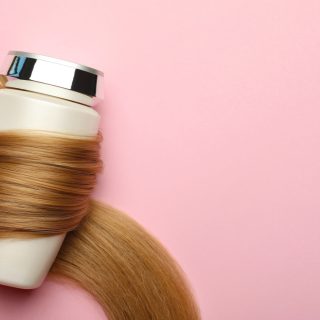 Chemical hair straightener