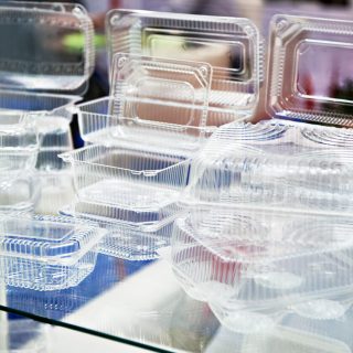 plastic to go containers