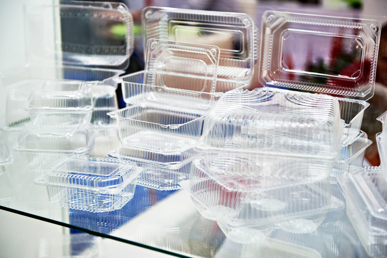 plastic to go containers